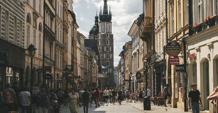 Piątek chłodny jak na sierpień. I niemal wszędzie deszczowy