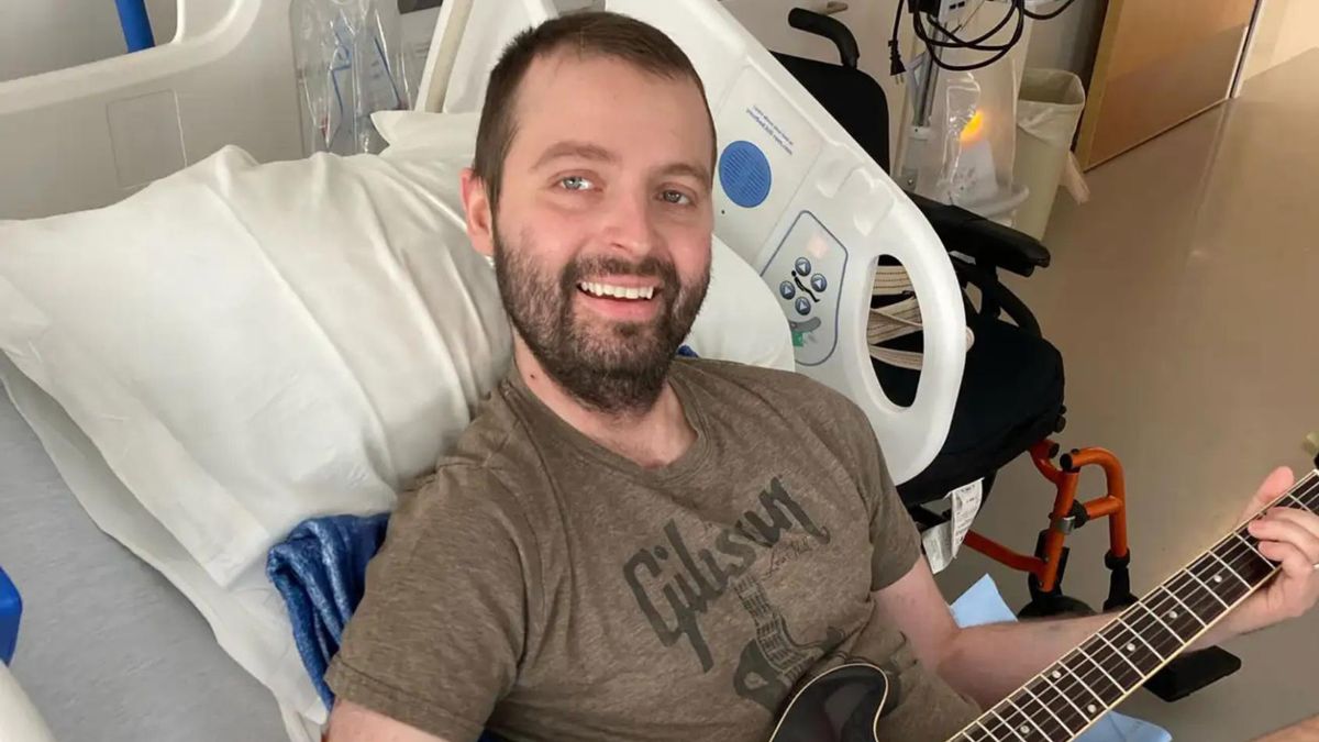 Młody muzyk zachorował na raka płuc