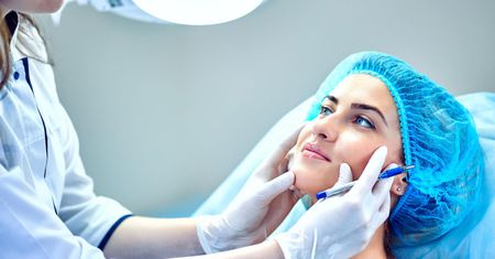 Mezoterapia bezigłowa – wskazania, przebieg, bezpieczeństwo