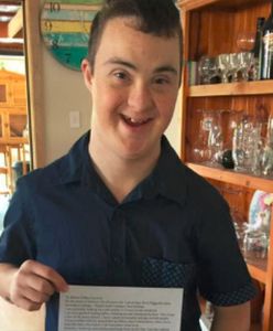 Chłopak z zespołem Downa chce pracować. Jego CV obiega internet