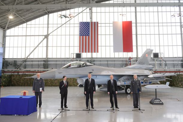 Umowa na pociski JASSM do F-16 podpisana