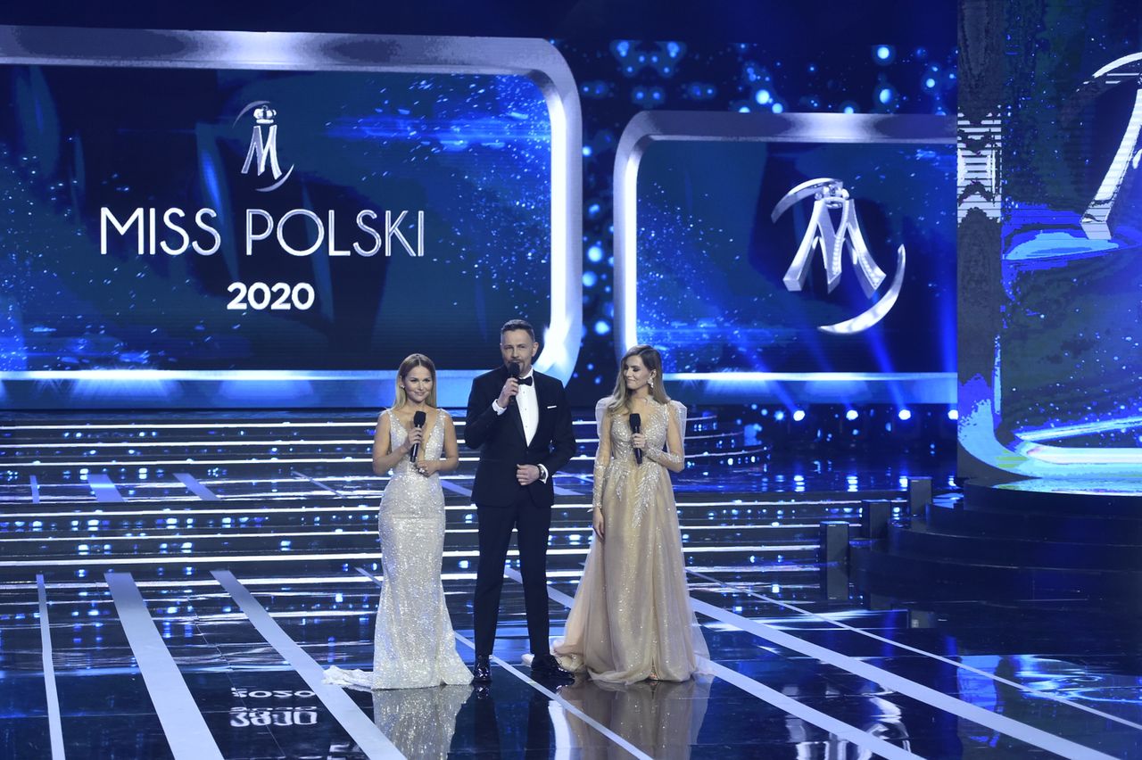 Miss Polski 2020 - prowadzący: Krzysztof Ibisz, Paulina Sykut-Jeżyna, Agnieszka Hyży