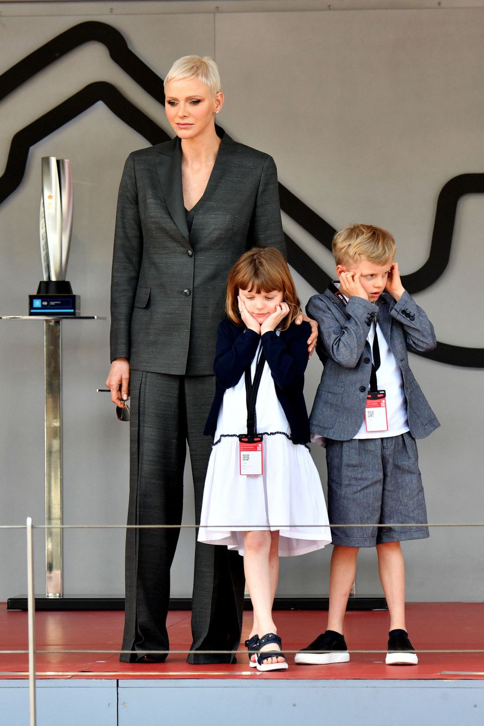 La princesse Charlene de Monaco et ses enfants, la princesse Gabriella et le prince Jacques - Remise des prix du championnat du "Monaco ePrix" à Monaco. Le 30 avril 2022
© Bruno Bebert / Bestimage ABB FIA Formula E World Championship. On April 30, 2022 in Monaco