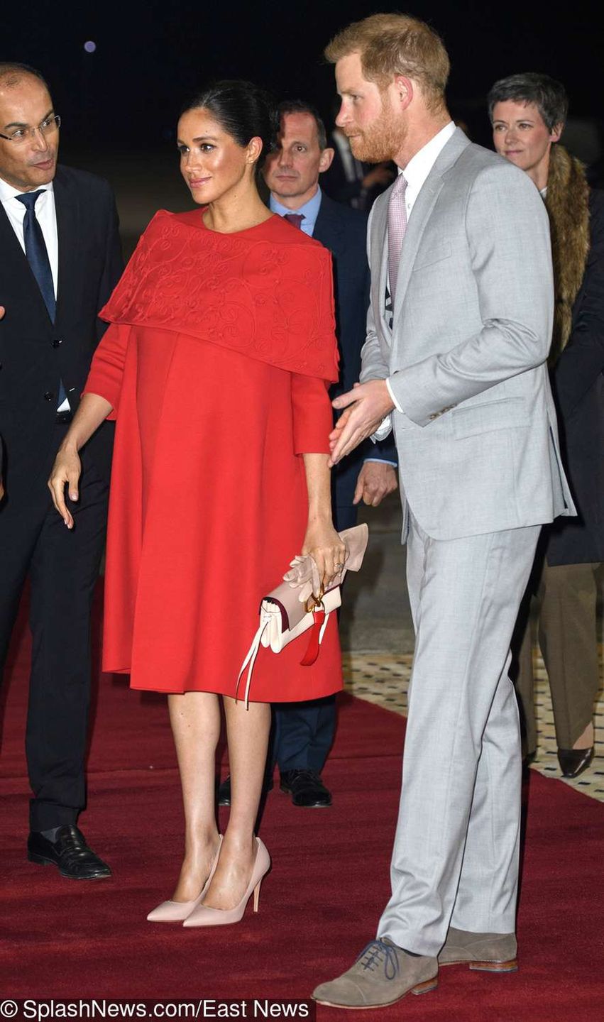 Meghan Markle w czerwonej sukni