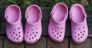 Popularne buty Crocsy zwiększają ryzyko zapalenia ścięgien