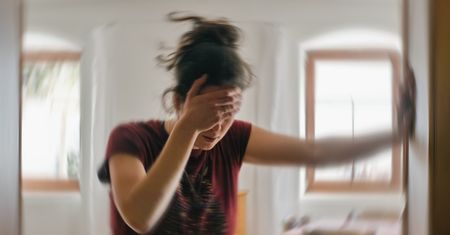 Zaburzenia błędnika – objawy, przyczyny i leczenie