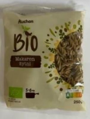 Sieć sklepów wycofuje makaron żytni z powodu skażenia pestycydami