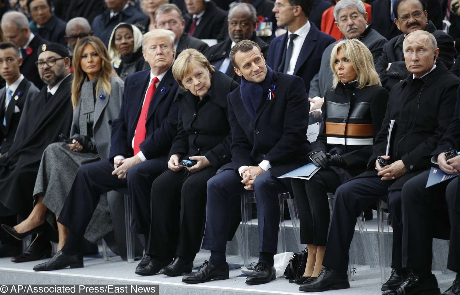 Brigitte Macron podczas ceremonii przy Grobie Nieznanego Żołnierza