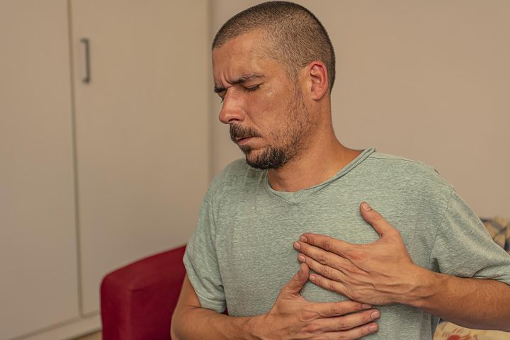 Jakie mogą być objawy raka żołądka?