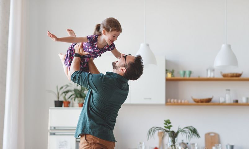 Let’s Share the Care! Procter & Gamble aktywnie wspiera równość rodzicielską