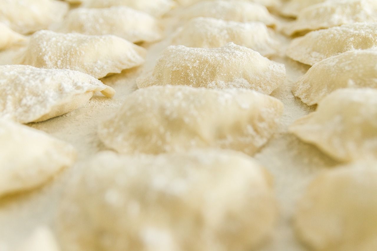 Pierogi z jagodami - przepis. Fot. Pixabay