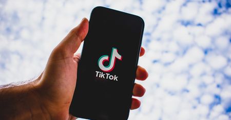 Dlaczego Nepal zakazuje TikToka?
