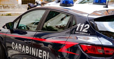 Poszukiwany szef włoskiej mafii, który uciekł z więzienia, zatrzymany podczas romantycznej kolacji we Francji