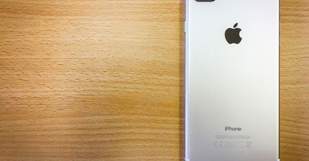 Apple ostrzega. Nie susz iPhone’a w ryżu!