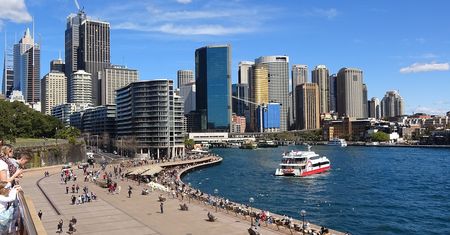 Zagadkowe kule na plażach Sydney – „obrzydliwa” mieszanka ścieków zamknęła popularne kąpieliska