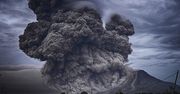 Wybuch wulkanu Fuego w Gwatemali wysyła grubą kolumnę popiołu w niebo