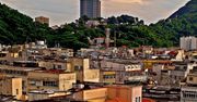 Fale przemocy w Rio de Janeiro: 30 autobusów spalonych przez gangi