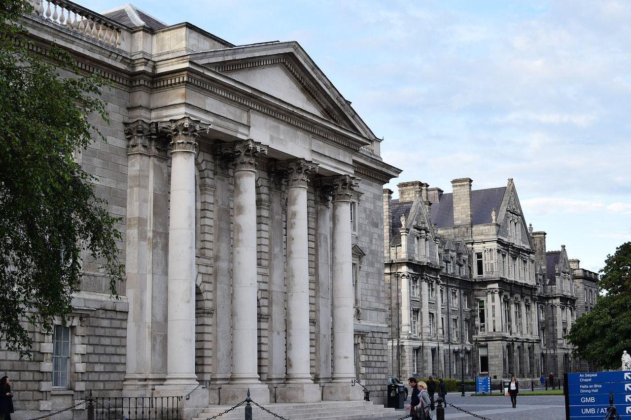 Trinity College Dublin wycofuje karę finansową