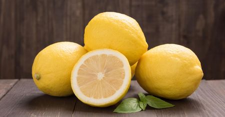 Dna moczanowa - leczenie cytryną. Czy jest skuteczne?