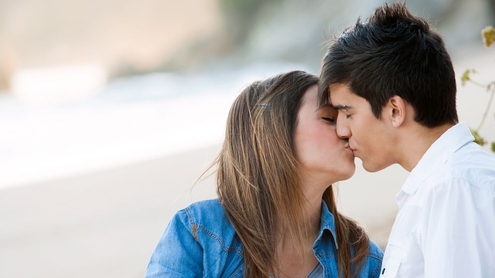 Przygotuj swoje nastoletnie dziecko na pierwszą miłość