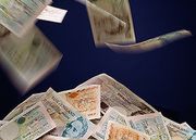 Złoty słabnie - rosną raty kredytów zaciągniętych w walutach obcych