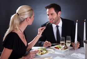 Sprawdź, dlaczego warto randkować z własnym mężem