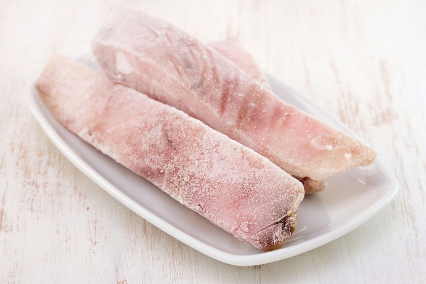 Co warto wiedzieć, gdy kupujesz mrożone ryby?