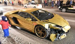 Lamborghini Aventador LP700-4 Roadster rozbite w Warszawie - DUŻA GALERIA