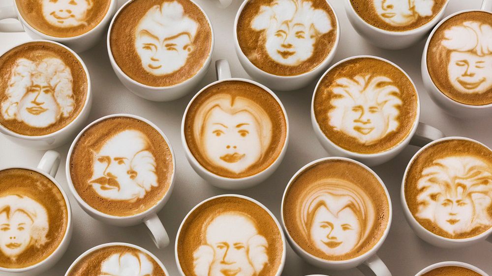 Kiedy najlepiej wypić pierwszą kawę?