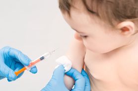 Kalendarz szczepień dla dzieci na 2018 rok. GIS opublikował zalecenia