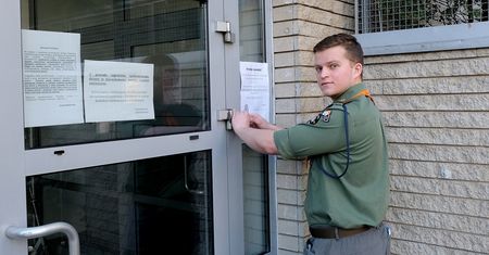 Koronawirus w Polsce. Harcerze organizują pomoc dla potrzebujących, o której opowiada Paweł Sokalski