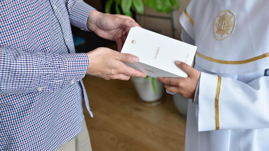 Kopery odchodzą do lamusa. Z okazji komunii zabierają dziecko do banku