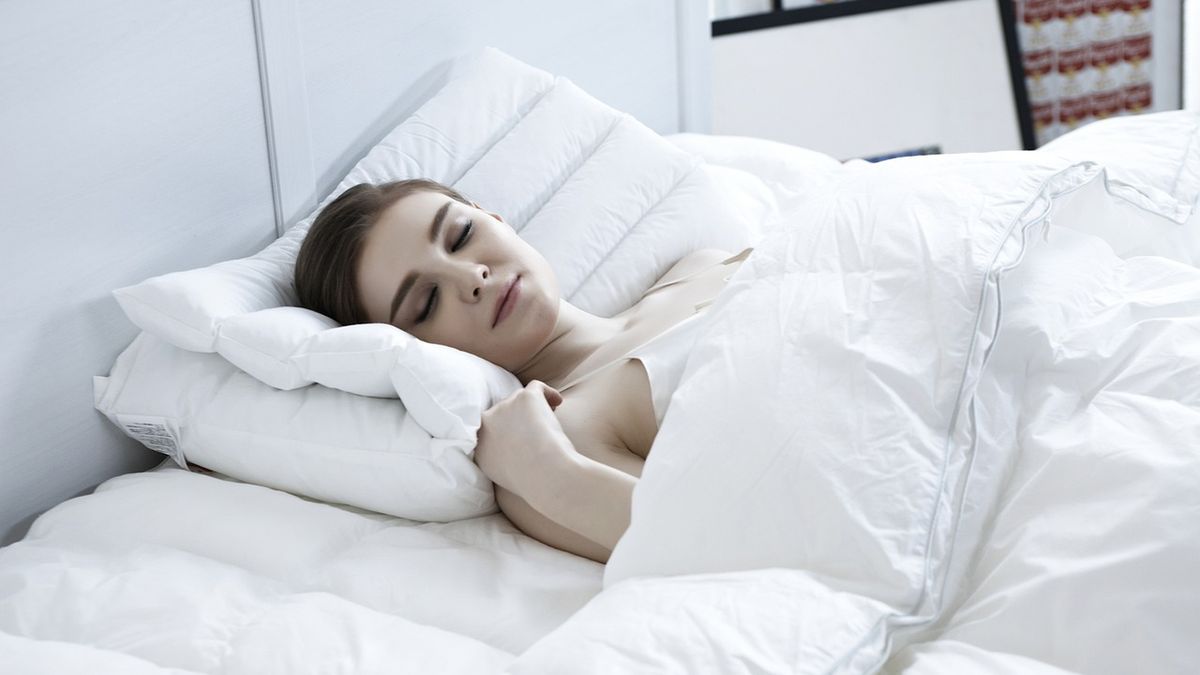 Zaleplon to lek stosowany do leczenia bezsenności.