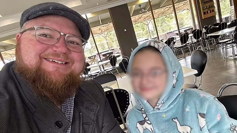 Tata ostrzega innych rodziców. "Znaleźliśmy dziennik pełen wpisów"