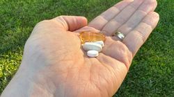 Popularny suplement nie taki zdrowy. Może zwiększać ryzyko udaru i arytmii