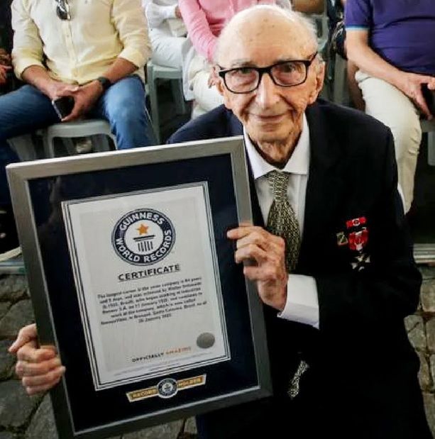 Brazylijczyk trafił do Księgi Rekordów Guinnessa. Od 84 pracuje w tej samej firmie