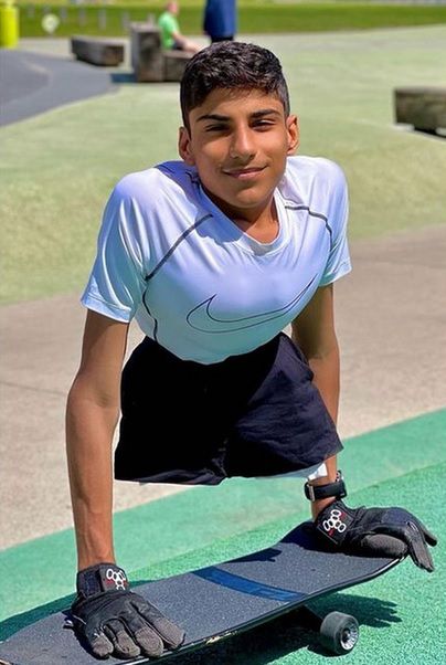 Ghanim Al-Muftah ma 20 lat