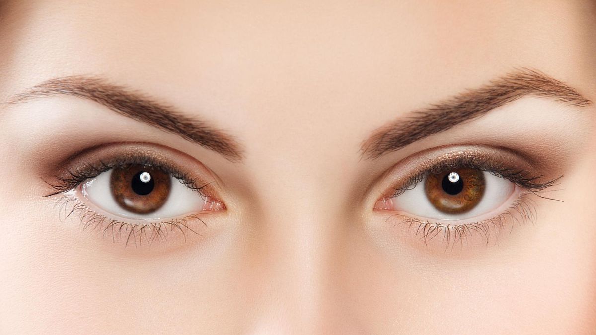 Jak pielęgnować skórę wokół oczu?