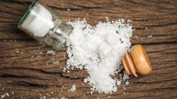 Sól kamienna - właściwości, rodzaje, zastosowanie i objawy nadmiaru