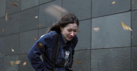 Złe samopoczucie, osłabienie i ból głowy. IMGW ostrzega: 70 proc. z nas może mieć objawy choroby fenowej