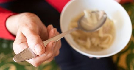 Co wspólnego ma wiek z dietą? Oto jak zmienia się zapotrzebowanie