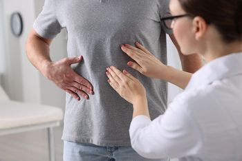 Tak boli rak. Ból nowotworowy ma charakterystyczne cechy