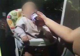 Matka dała dziecku do picia najprawdopodobniej wino z butelki. Kobieta uniknęła kary