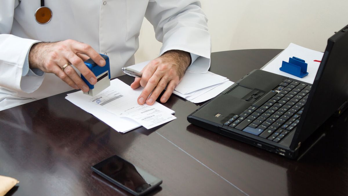 NRL zarzuca resortowi zdrowia blokowanie udziału lekarzy w pracach Zespołu Trójstronnego