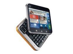 Motorola Flipout - wygląd to nie wszystko. Test