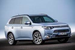 Rynkowy debiut Mitsubishi Outlandera PHEV w Europie