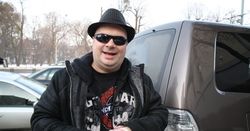 Skiba ma sposób na drogowych chamów