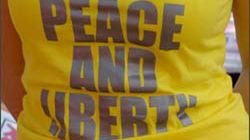 Uczesniczka demonstracji