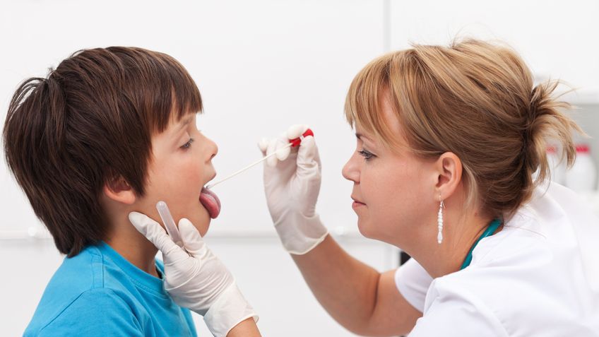 Tych objawów u dziecka nie wolno ignorować