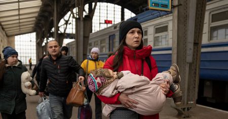 Jak się zachowywać, jeśli pod swój dach przyjmiemy uchodźców z Ukrainy?